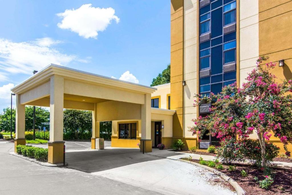 Mulberry Inn Νιούπορτ Νιουζ Εξωτερικό φωτογραφία